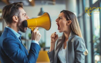 Cómo ayudar a los mandos intermedios a manejar conversaciones difíciles con sus equipos