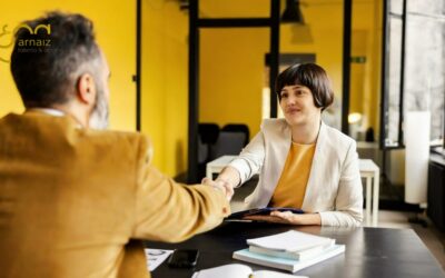 «Nosotros te llamamos»: qué significa de verdad en una entrevista de trabajo y qué hacer